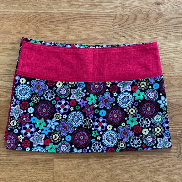 Sweet Spot NWOT 2-in-1Reversible Wrap Skirt (OS) - Picture 5 of 11